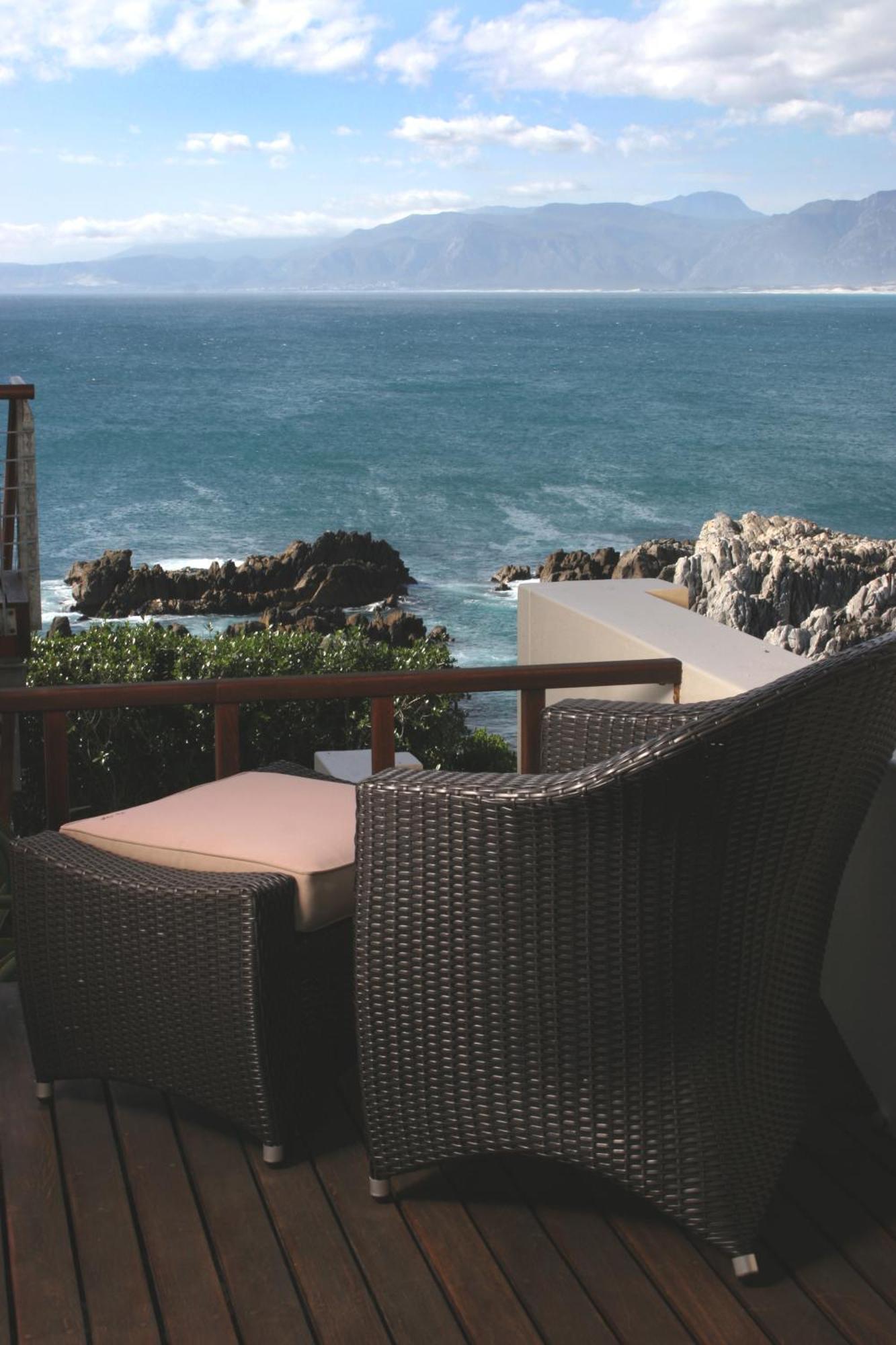 Cliff Lodge Гансбай Номер фото